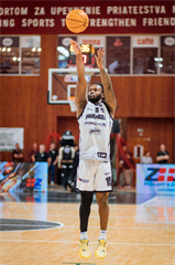 2. semifinále TIPOS SBL: BC Prievidza - Patrioti Levice 75:94 (Vladimír Králik)