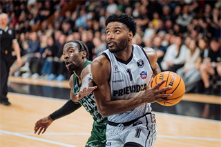 2. semifinále TIPOS SBL: BC Prievidza - Patrioti Levice 75:94 (Vladimír Králik)