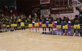 4. semifinále TIPOS SBL: BC Prievidza : Patrioti Levice 66:77 (Ladislav Szibilla)