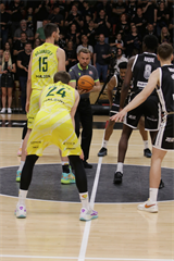 4. semifinále TIPOS SBL: BC Prievidza : Patrioti Levice 66:77 (Ladislav Szibilla)