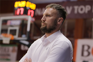 4. semifinále TIPOS SBL: BC Prievidza : Patrioti Levice 66:77 (Ladislav Szibilla)
