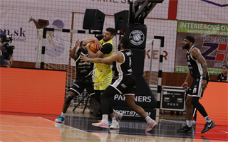 4. semifinále TIPOS SBL: BC Prievidza : Patrioti Levice 66:77 (Ladislav Szibilla)