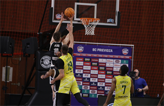 4. semifinále TIPOS SBL: BC Prievidza : Patrioti Levice 66:77 (Ladislav Szibilla)