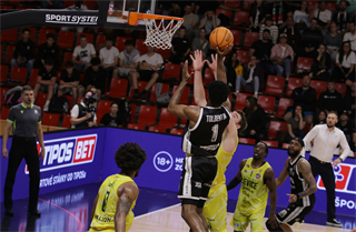 4. semifinále TIPOS SBL: BC Prievidza : Patrioti Levice 66:77 (Ladislav Szibilla)