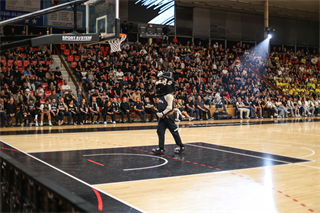 4. semifinále TIPOS SBL: BC Prievidza - Patrioti Levice 66:77 (Dávid Bakos, Michal Huba)
