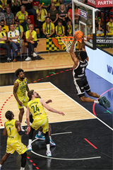 4. semifinále TIPOS SBL: BC Prievidza - Patrioti Levice 66:77 (Dávid Bakos, Michal Huba)