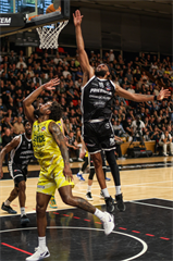 4. semifinále TIPOS SBL: BC Prievidza - Patrioti Levice 66:77 (Dávid Bakos, Michal Huba)
