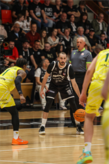 4. semifinále TIPOS SBL: BC Prievidza - Patrioti Levice 66:77 (Dávid Bakos, Michal Huba)