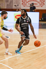4. semifinále TIPOS SBL: BC Prievidza - Patrioti Levice 66:77 (Dávid Bakos, Michal Huba)