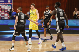 4. semifinále TIPOS SBL: BC Prievidza - Patrioti Levice 66:77 (Dávid Bakos, Michal Huba)