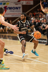 4. semifinále TIPOS SBL: BC Prievidza - Patrioti Levice 66:77 (Dávid Bakos, Michal Huba)