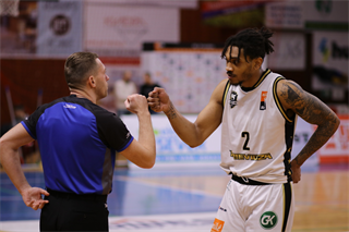18. Kolo Niké SBL: BC Prievidza - BC Komárno 71:79 (foto: Ladislav Szibilla)