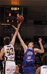 20. Kolo Niké SBL: BC Prievidza - Spišskí Rytieri 71:75 (foto: Ladislav Szibilla)