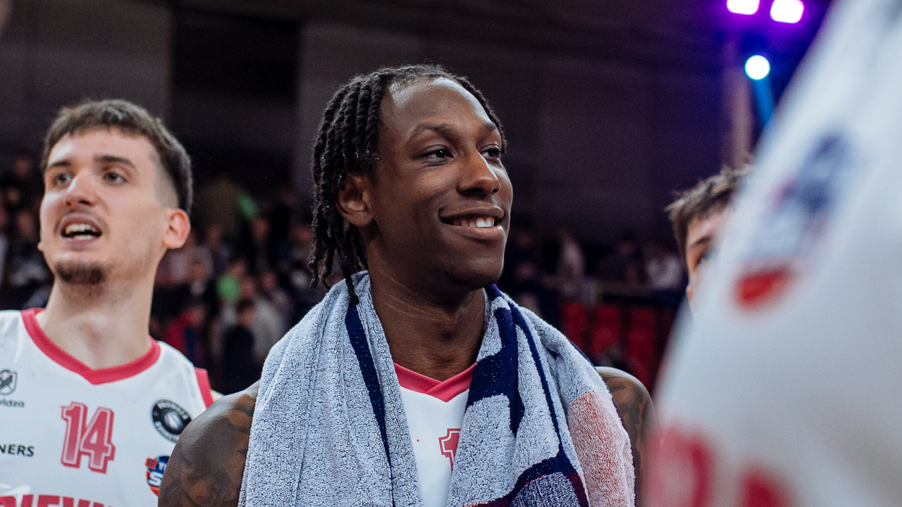 O pokračovaní je jasno už v októbri. Jalen Smith zostáva do roku 2028 Jalen Smith Prievidza 2028